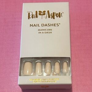 Red Aspen Nail Dashes Manicure Kit WITTEN IN WHITE SANDS NIB